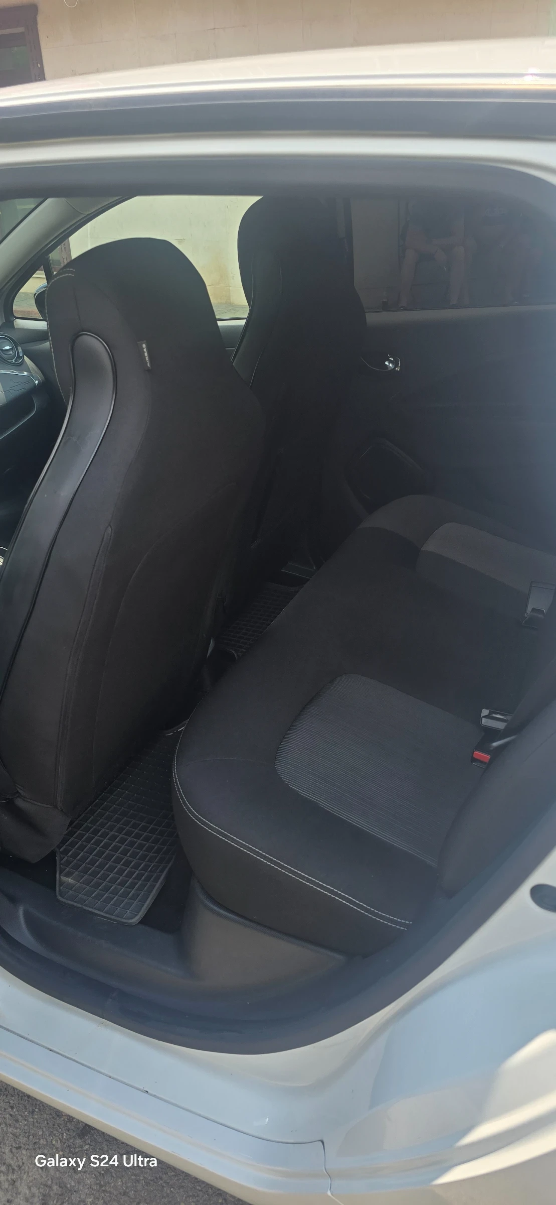 Renault Zoe  - изображение 8