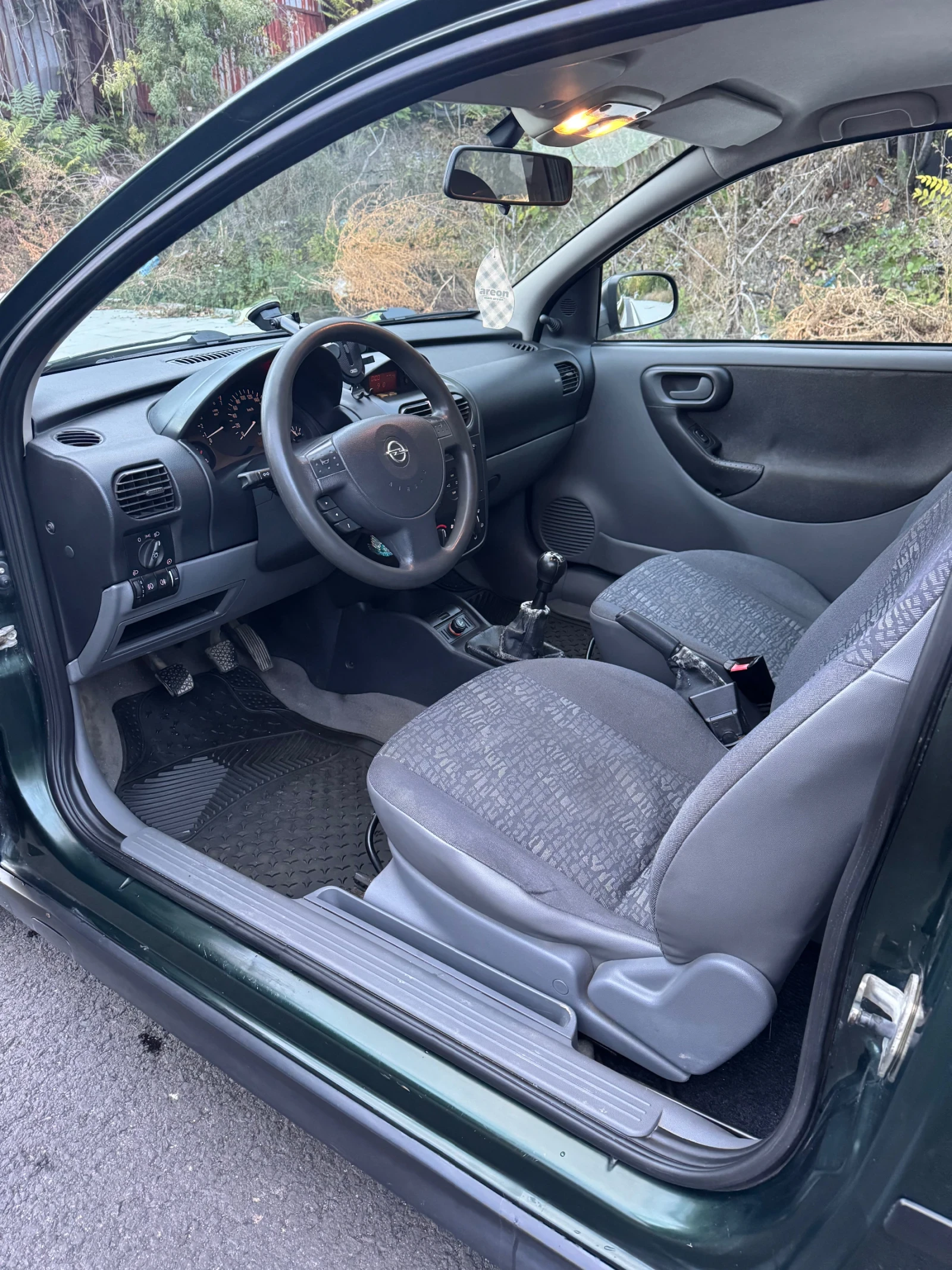 Opel Corsa  - изображение 7