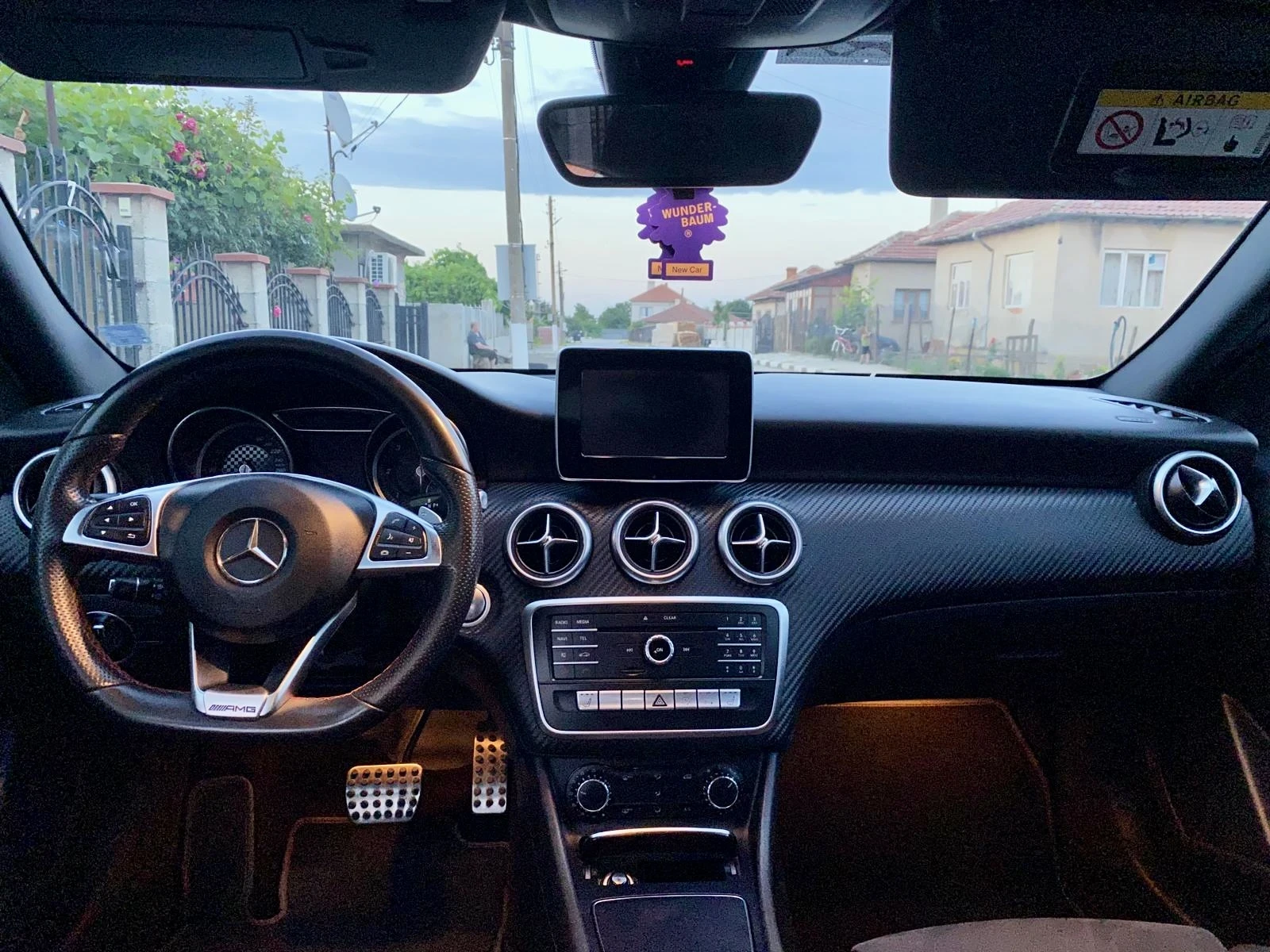 Mercedes-Benz A 200 d 7G Tronic AMG line - изображение 8