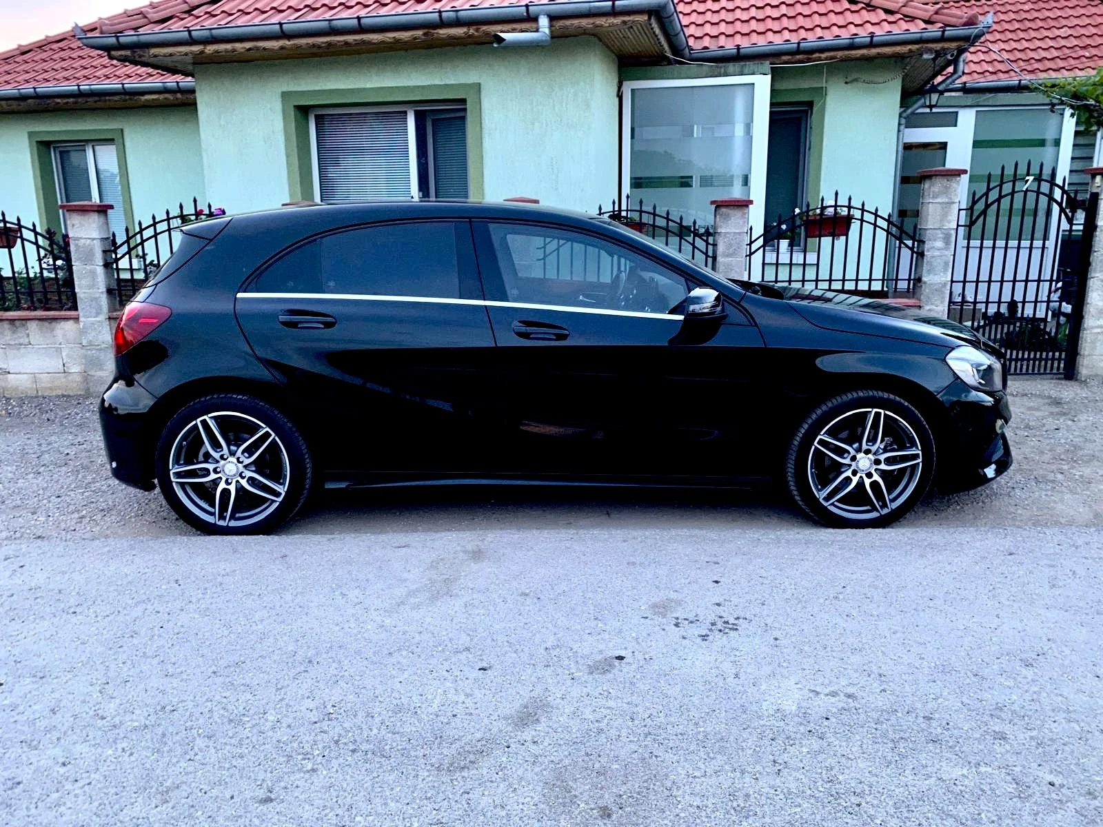 Mercedes-Benz A 200 d 7G Tronic AMG line | Mobile.bg   12