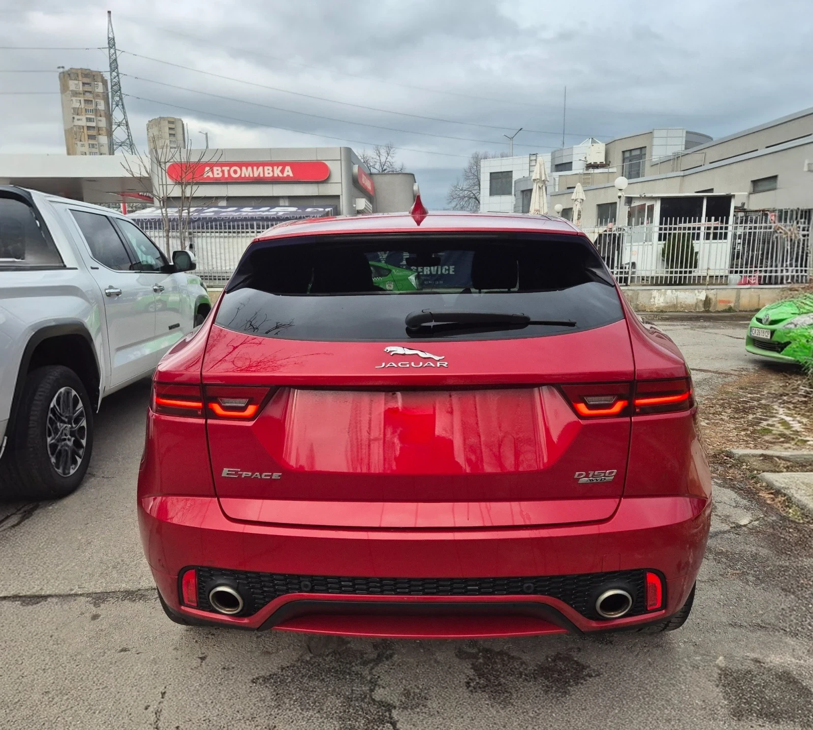 Jaguar E-pace R-DYNAMIC S - изображение 5