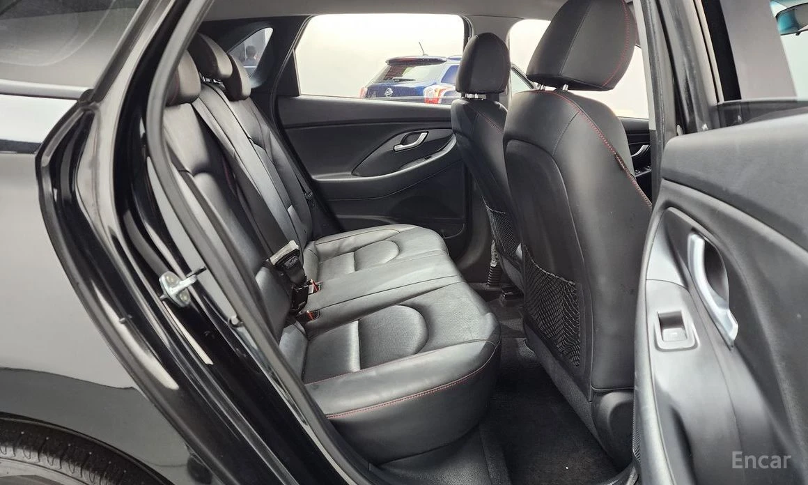 Hyundai I30, снимка 12 - Автомобили и джипове - 53726421