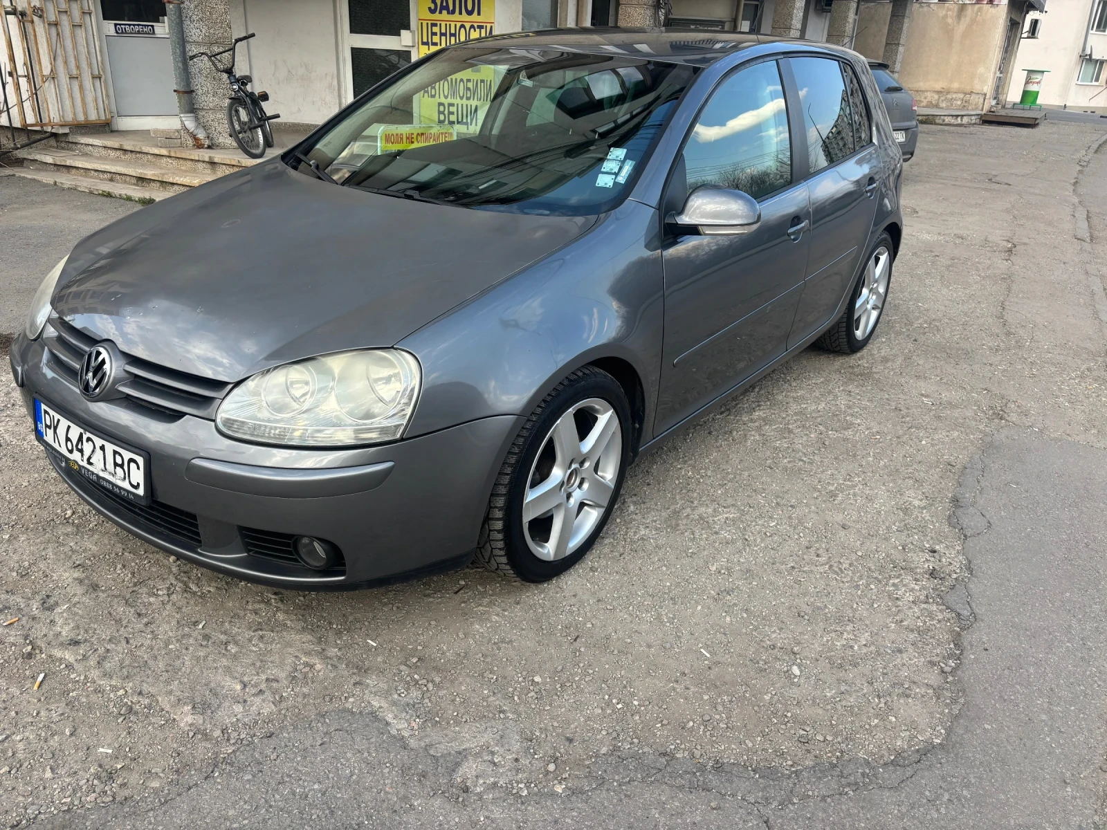 VW Golf Golf 5 1.9TDI 6ск, снимка 2 - Автомобили и джипове - 53880750