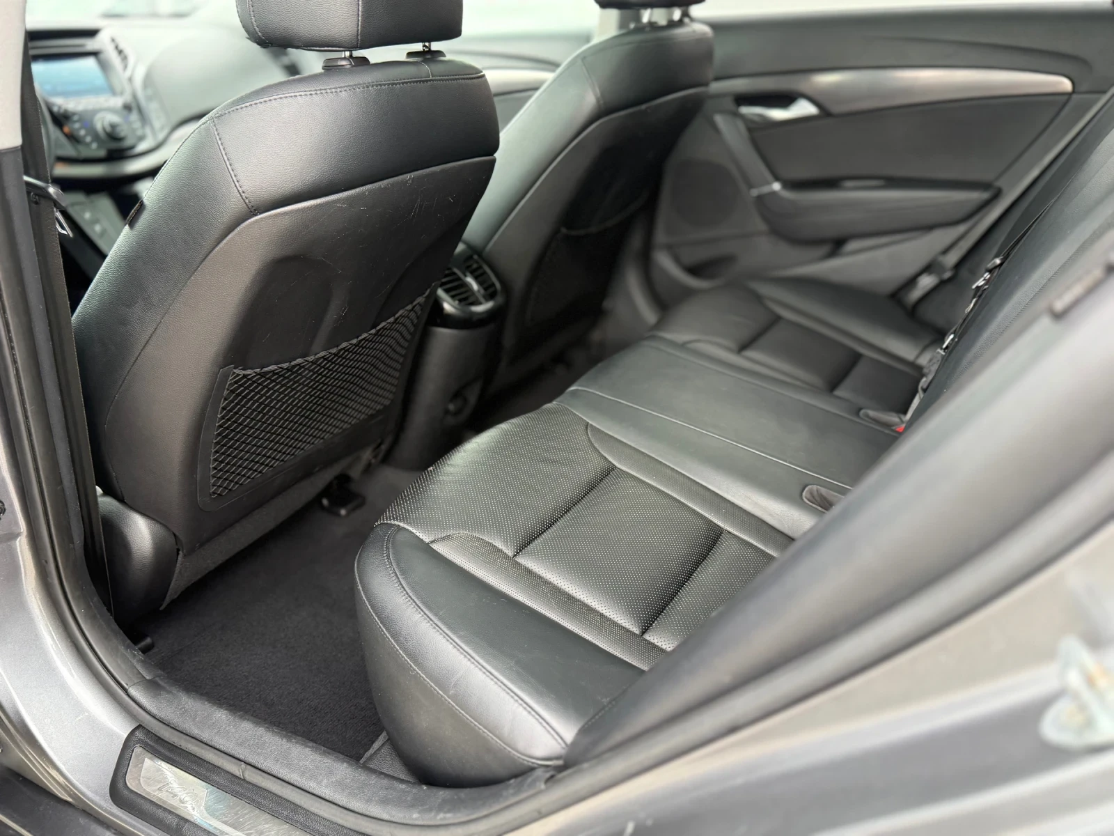 Hyundai I40 1.7CRDi* �������* �������* KEYLESS* LINE-ASSIST* P | Mobile.bg � ����������� 11