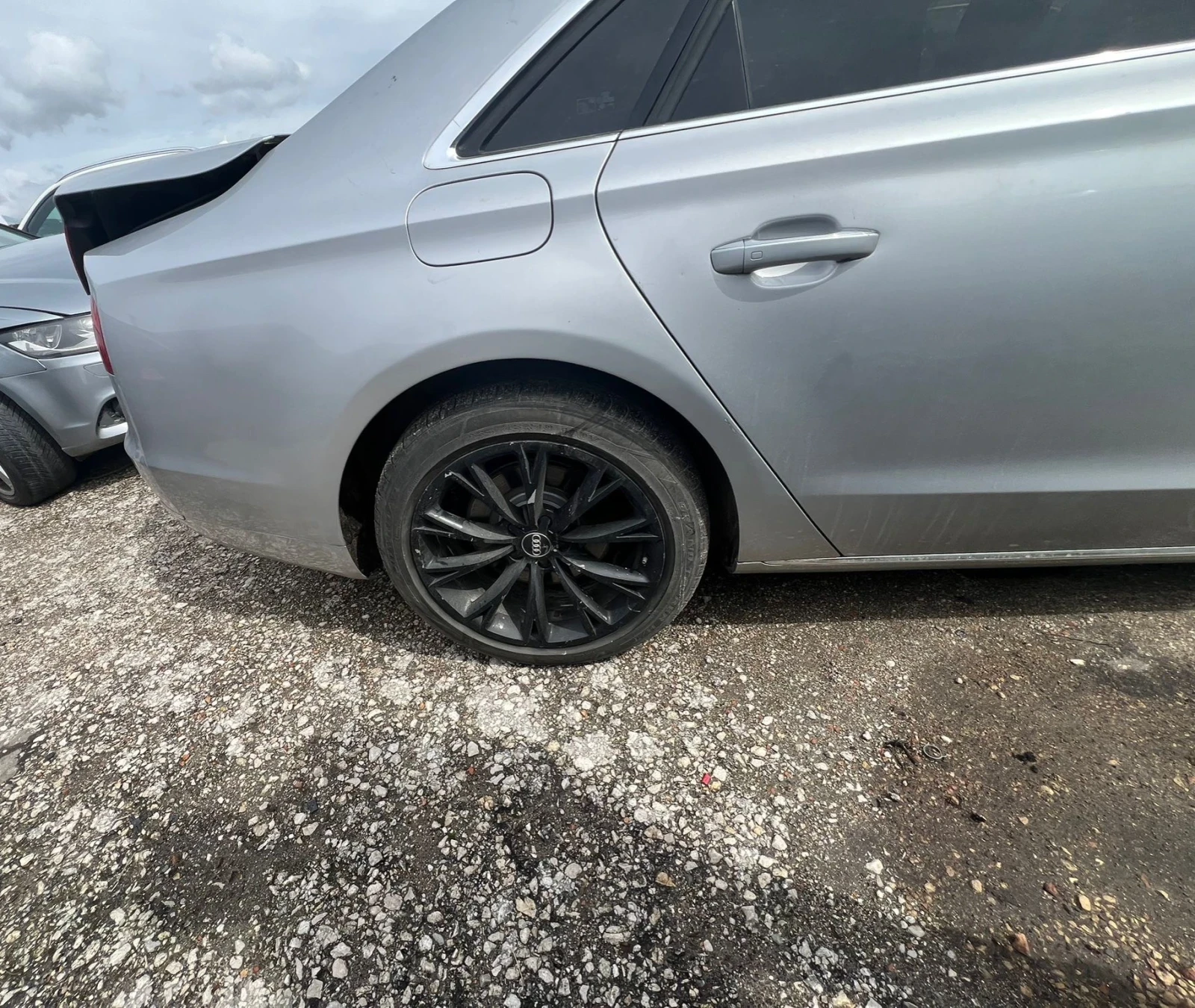 Audi A8 3.0tdi въздух , снимка 4 - Автомобили и джипове - 54140314