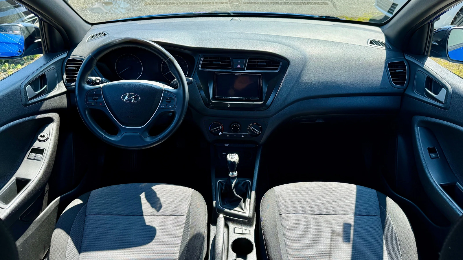 Hyundai I20 1.25i Внос ШВЕЙЦАРИЯ ! PDC, Tel, DRL, Pioneer...  , снимка 12 - Автомобили и джипове - 54165689