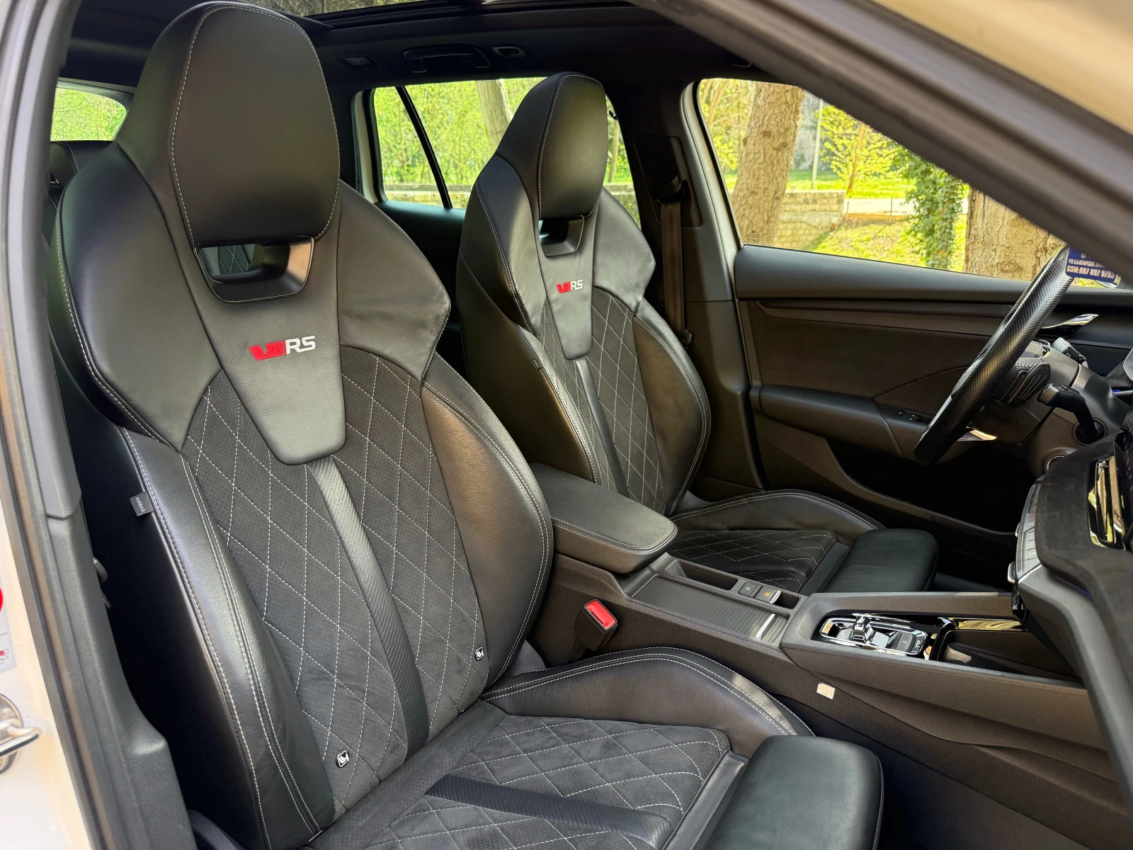 Skoda Octavia 2.0TDI* VRS* PANO* CAM* DIST* ТЕГЛИЧ* ПЕЧКА* FULL, снимка 10 - Автомобили и джипове - 54214678