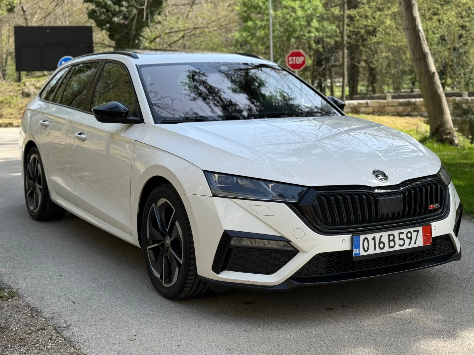 Skoda Octavia 2.0TDI* VRS* PANO* CAM* DIST* ТЕГЛИЧ* ПЕЧКА* FULL, снимка 3 - Автомобили и джипове - 54214678