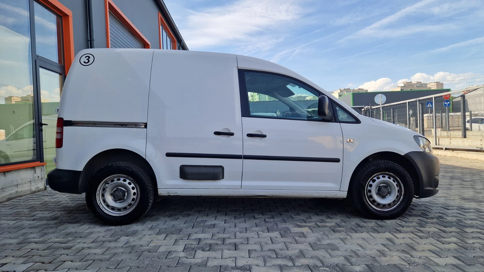 VW Caddy газ + метан, снимка 3 - Автомобили и джипове - 54359194