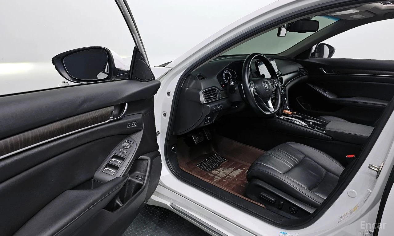Honda Accord 2.0* HYBRID* ПОДГРЕВ* КАМЕРА* КЕЙЛЕС* , снимка 6 - Автомобили и джипове - 54577629