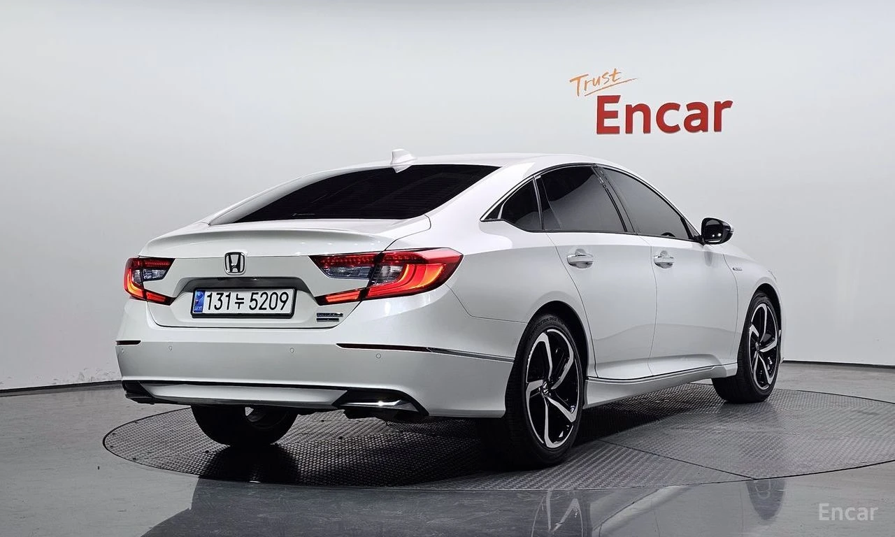 Honda Accord 2.0* HYBRID* ПОДГРЕВ* КАМЕРА* КЕЙЛЕС* , снимка 2 - Автомобили и джипове - 54577629