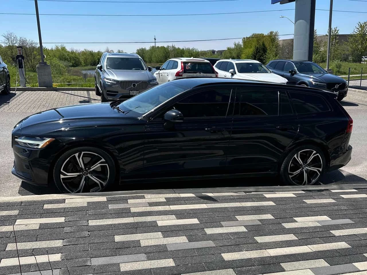 Volvo V60 Plus Dark Theme  CARFAX | Mobile.bg � ����������� 1