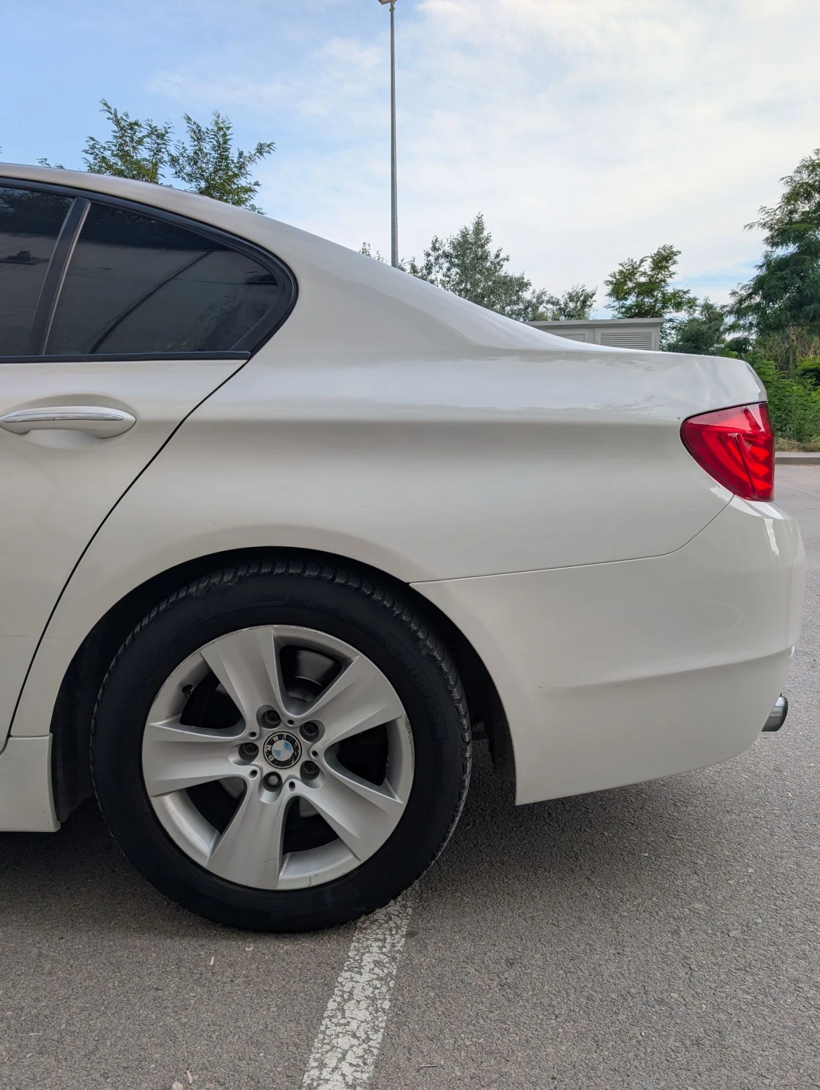 BMW 520, снимка 14 - Автомобили и джипове - 55344095