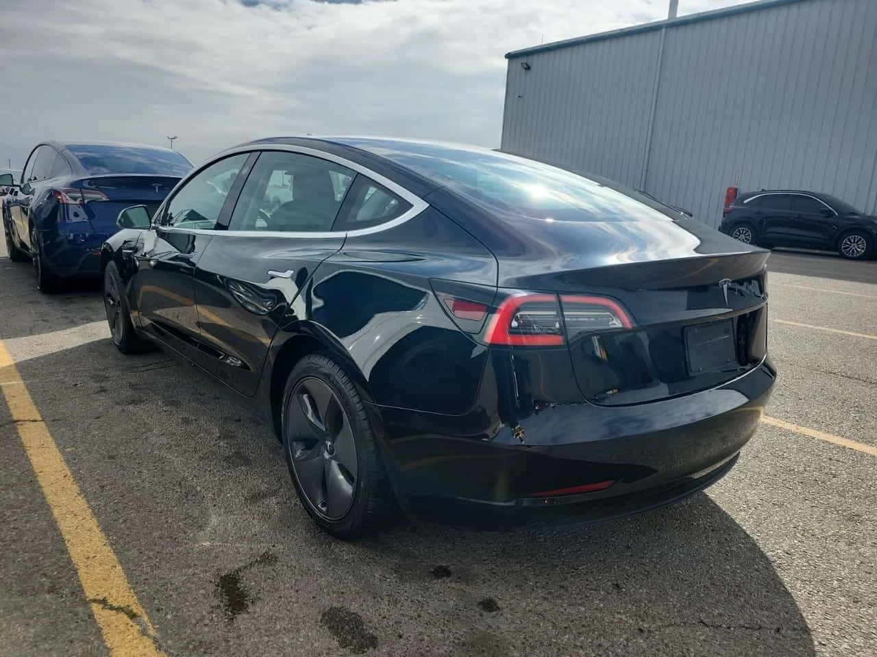 Tesla Model 3 / ОТ ПРЕДСТАВИТЕЛСТВО НА ТЕСЛА / ЦЕНА ДО БЪЛГАРИЯ, снимка 4 - Автомобили и джипове - 56178853