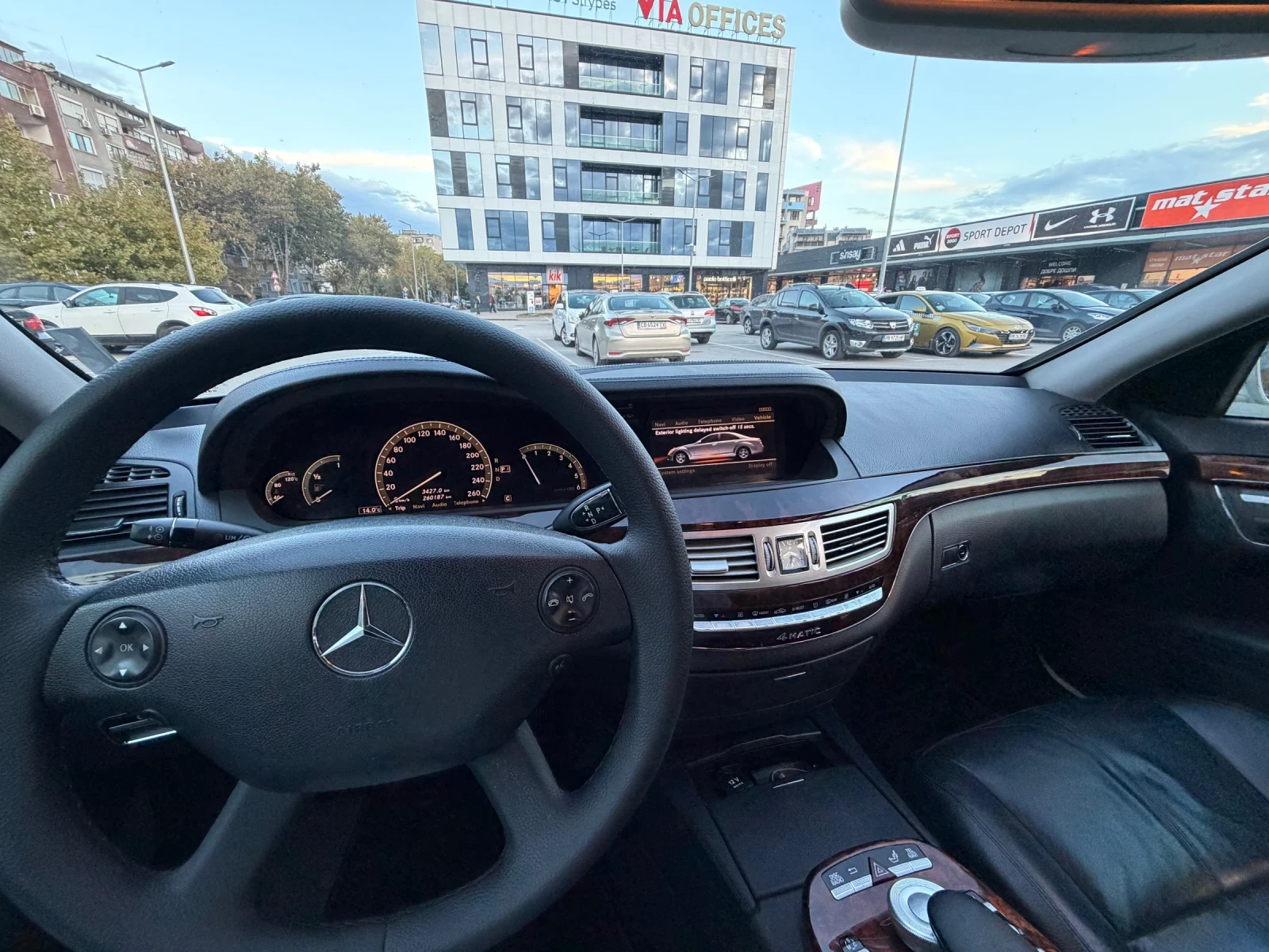 Mercedes-Benz S 320 4Matic, снимка 8 - Автомобили и джипове - 56617604