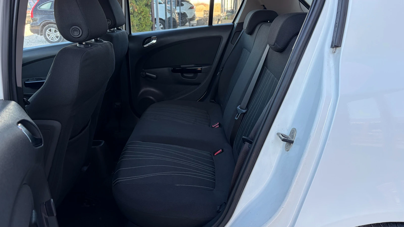 Opel Corsa 1.2i, снимка 9 - Автомобили и джипове - 56633258