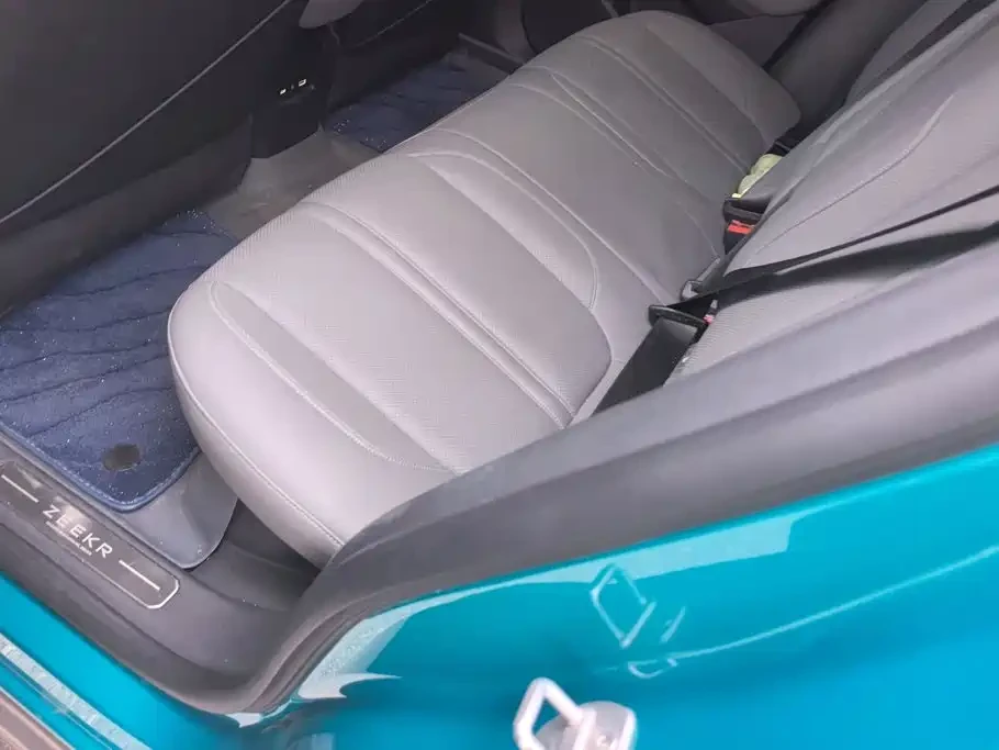Zeekr X RWD ME Edition 5-seater* 360 КАМЕРИ* КРАЙНА ЦЕНА, снимка 8 - Автомобили и джипове - 56643013