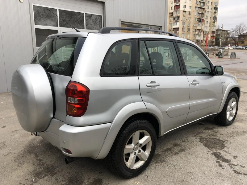 Toyota Rav4, снимка 3 - Автомобили и джипове - 49157078