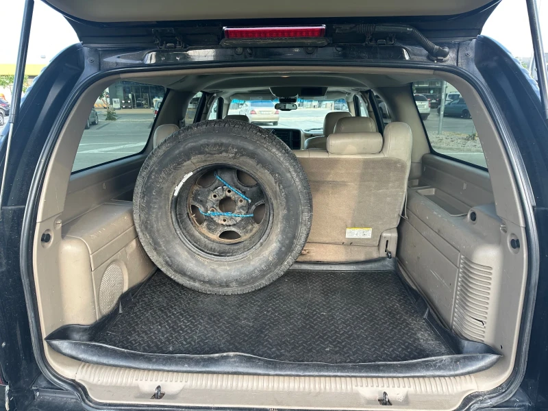 Gmc Yukon XL, снимка 16 - Автомобили и джипове - 52531579