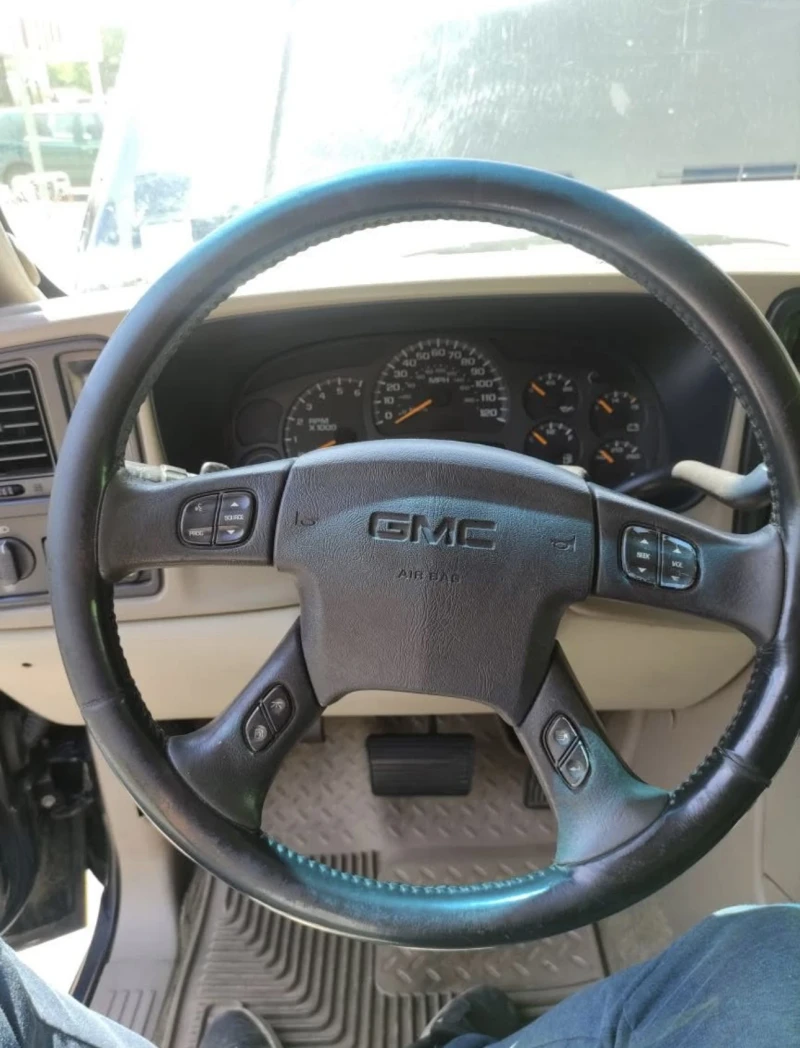 Gmc Yukon XL, снимка 9 - Автомобили и джипове - 52531579