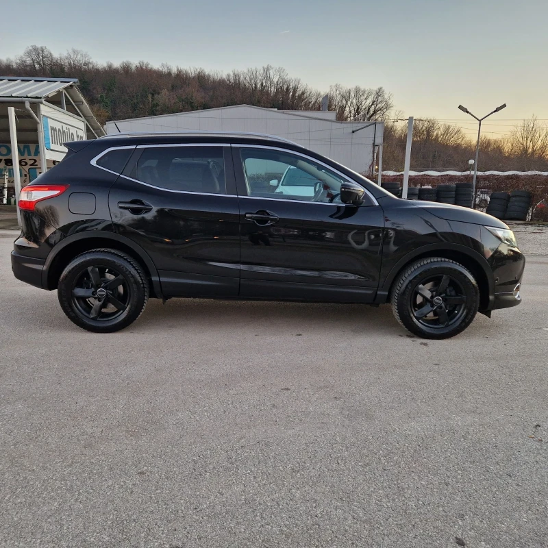 Nissan Qashqai 1.6 163к.с.НАВИ/КАМЕРА360/ПАНОРАМА/КОЖА/ШВЕЙЦАРИЯ , снимка 7 - Автомобили и джипове - 52733954