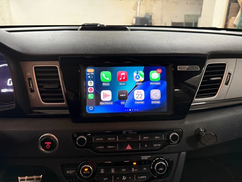 Kia Niro 64kWh SOH100% ExecutiveLine, снимка 11 - Автомобили и джипове - 53156501