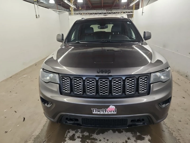Jeep Grand cherokee ALTITUDE * CARFAX * ШИБИДАХ, снимка 2 - Автомобили и джипове - 53244188