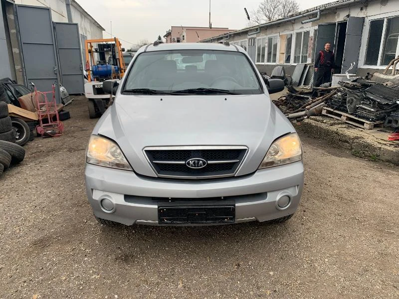 Kia Sorento 2.5CRDI 140кс., снимка 2 - Автомобили и джипове - 34652312