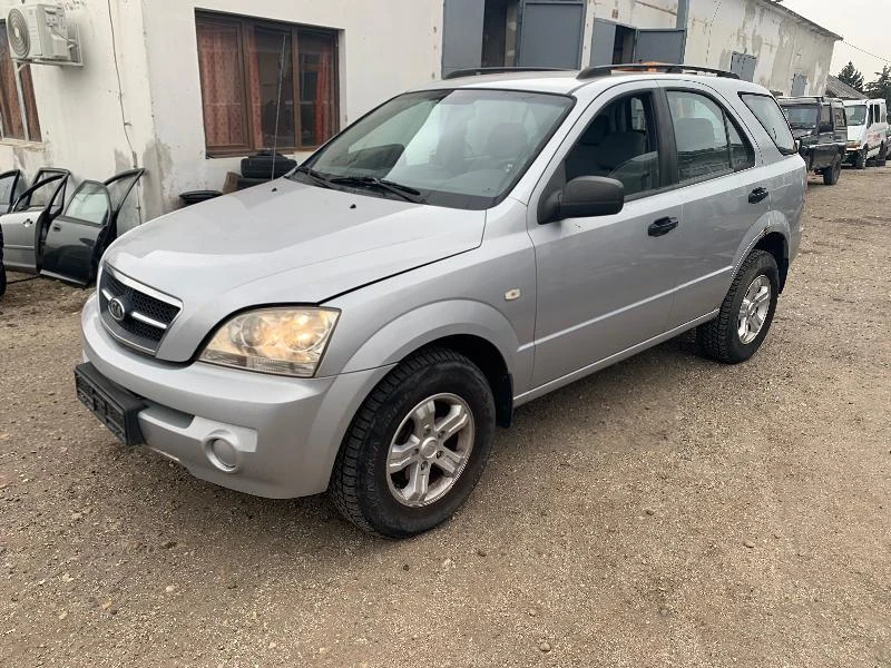 Kia Sorento 2.5CRDI 140кс., снимка 3 - Автомобили и джипове - 34652312