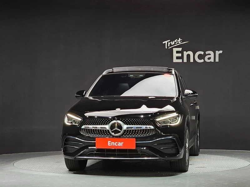 Mercedes-Benz GLA 250 Mercedes-Benz GLA 45 AMG 4matic Висок клас оборудв, снимка 3 - Автомобили и джипове - 55751657