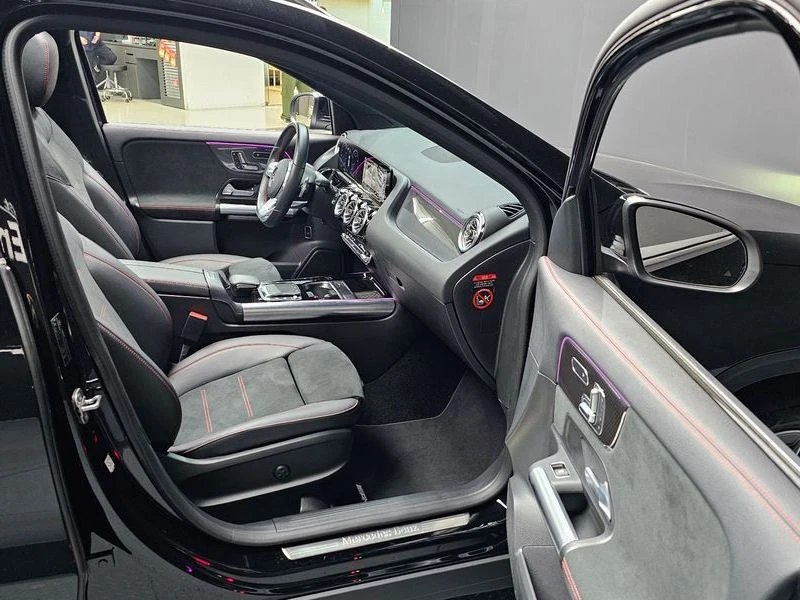 Mercedes-Benz GLA 250 Mercedes-Benz GLA 45 AMG 4matic Висок клас оборудв, снимка 10 - Автомобили и джипове - 55751657