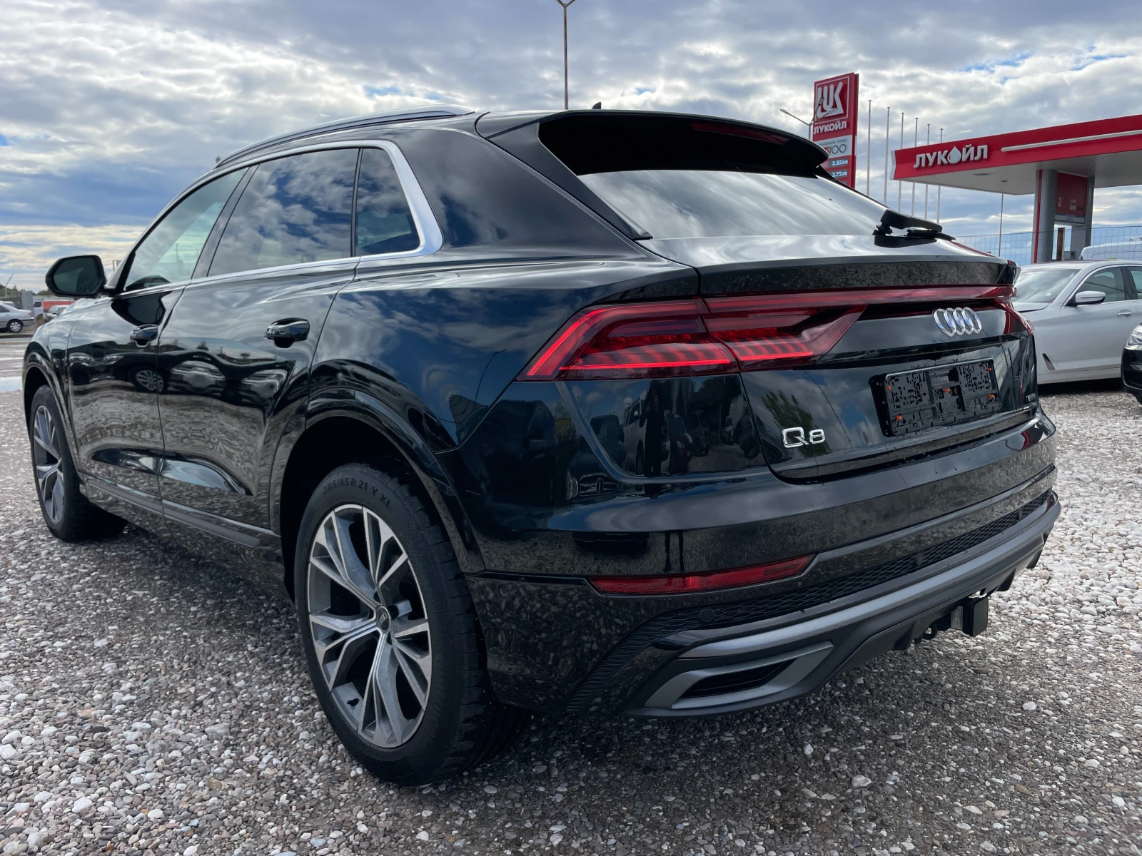 Audi Q8 3.0 TFSI S-LINE - изображение 4