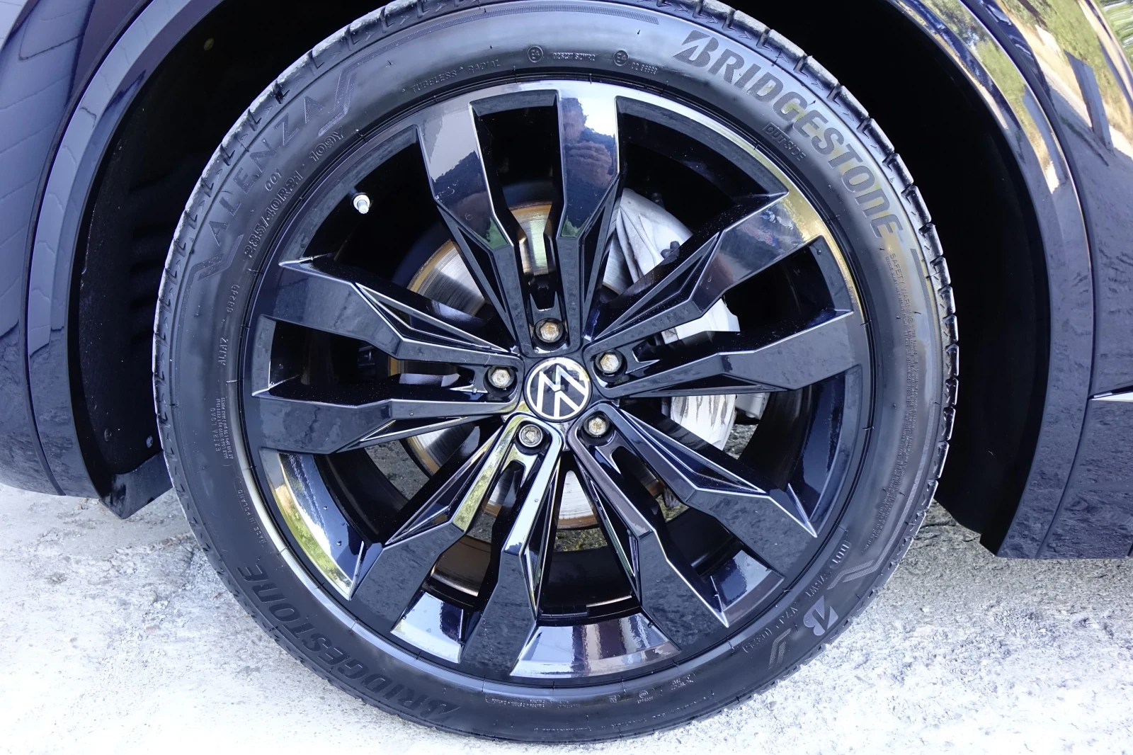 VW Touareg R-LINE* IQ HD MATRIX* HEAD UP* DYNAUDIO* PANO!!! - изображение 6