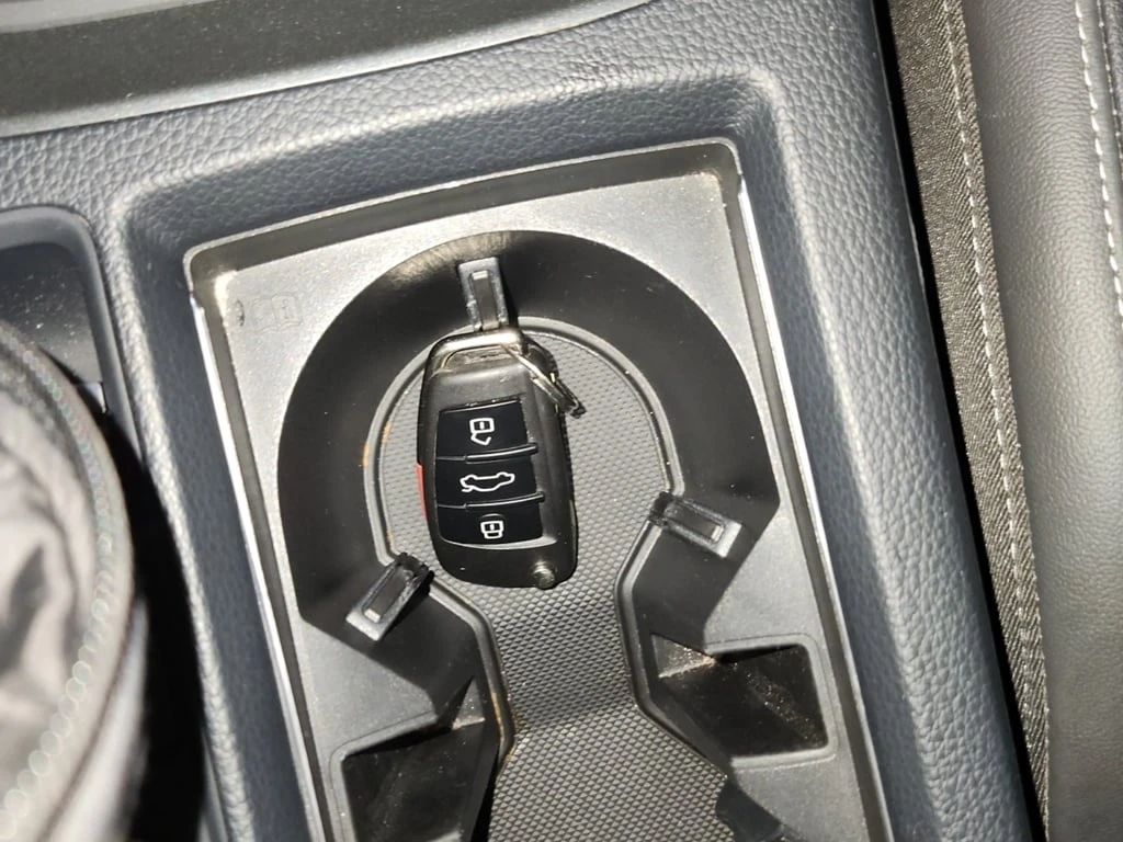 Audi Q3 * PROGRESSIV * CARFAX *    | Mobile.bg   8