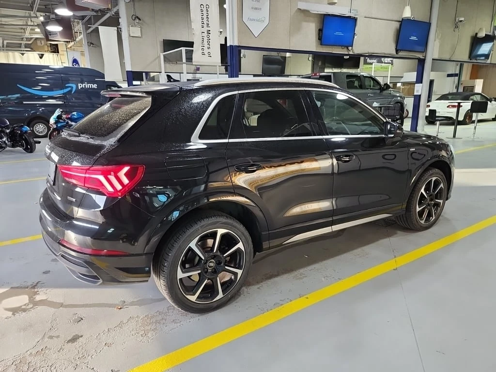 Audi Q3 * PROGRESSIV * CARFAX *    | Mobile.bg   3