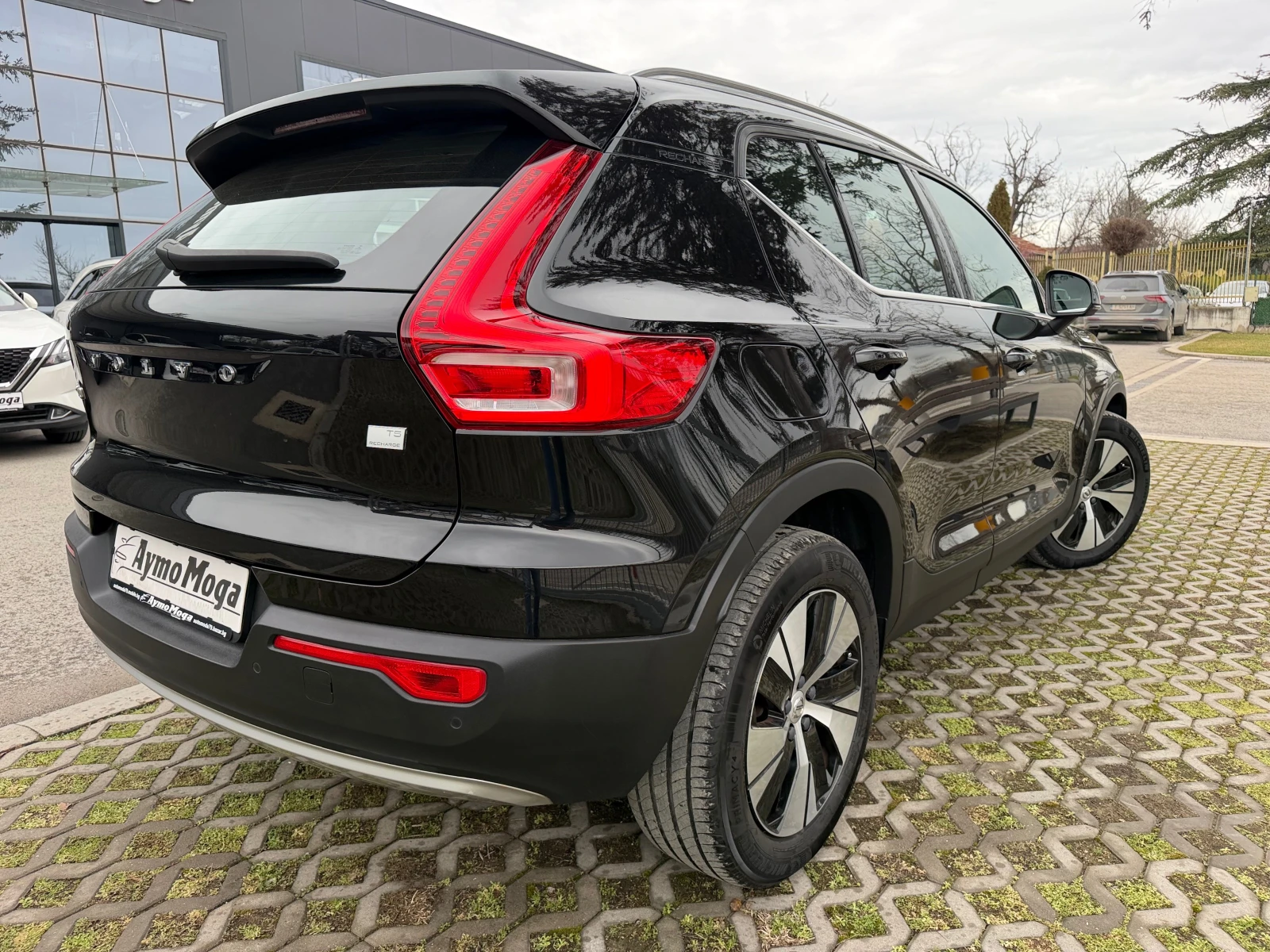 Volvo XC40 T5 PHEV - изображение 4