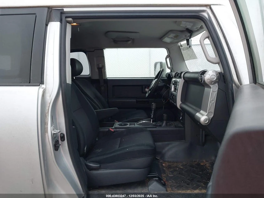 Toyota Fj cruiser 4l, снимка 5 - Автомобили и джипове - 53941310