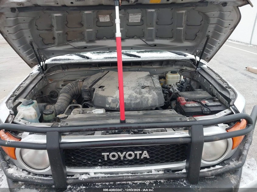 Toyota Fj cruiser 4l, снимка 10 - Автомобили и джипове - 53941310
