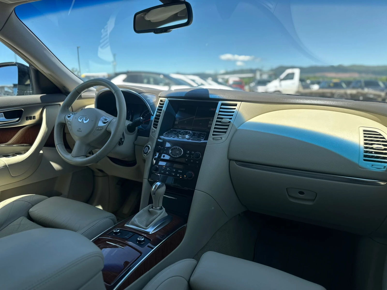 Infiniti Fx 30 / 3.0D / 4X4 / TOP / , снимка 13 - Автомобили и джипове - 54553974