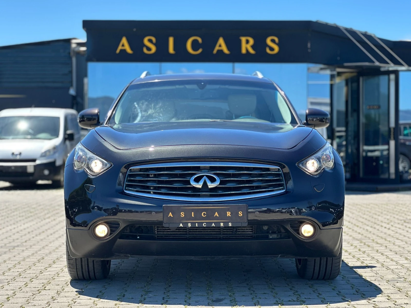 Infiniti Fx 30 / 3.0D / 4X4 / TOP / , снимка 8 - Автомобили и джипове - 54553974