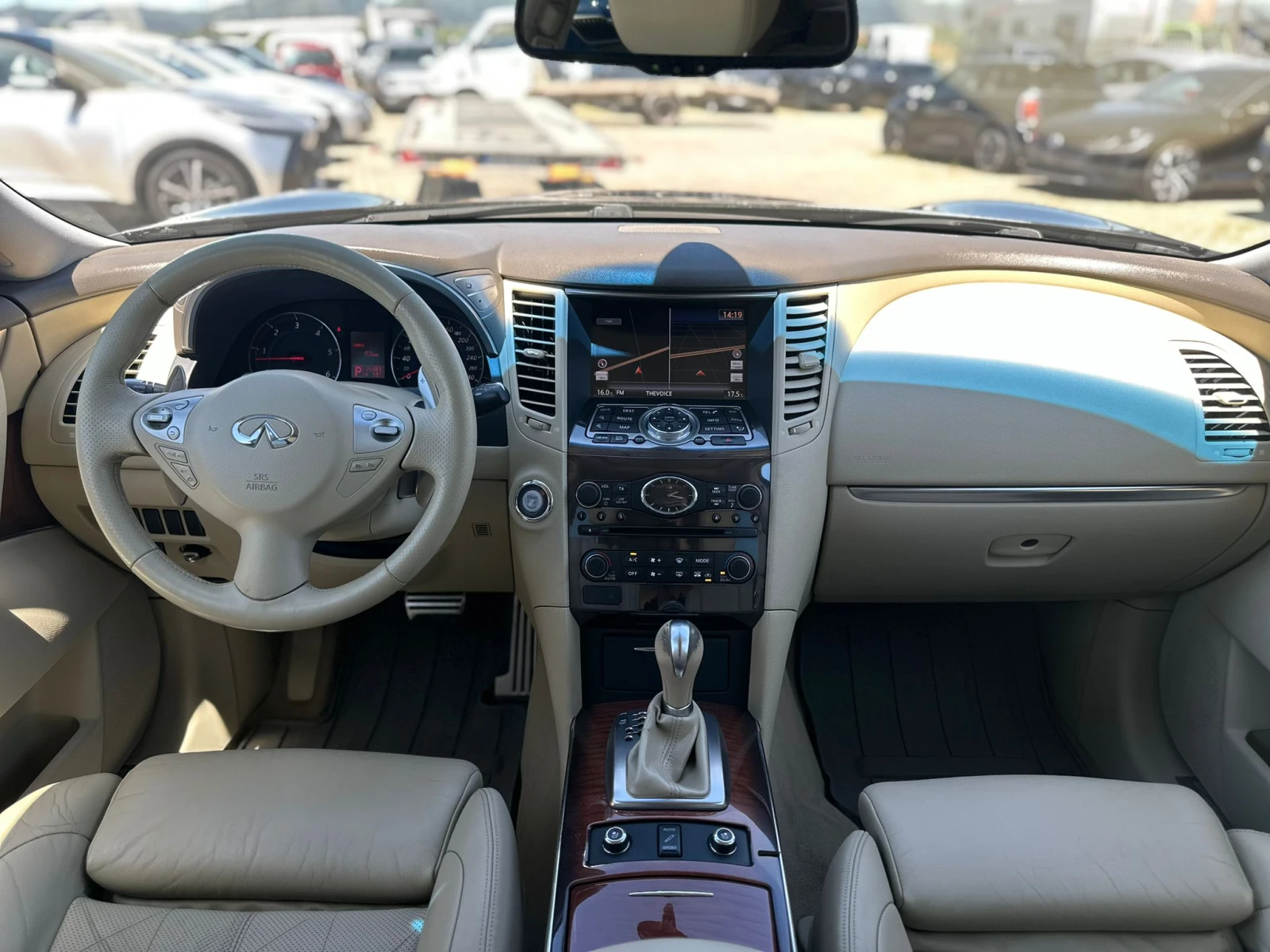 Infiniti Fx 30 / 3.0D / 4X4 / TOP / , снимка 15 - Автомобили и джипове - 54553974