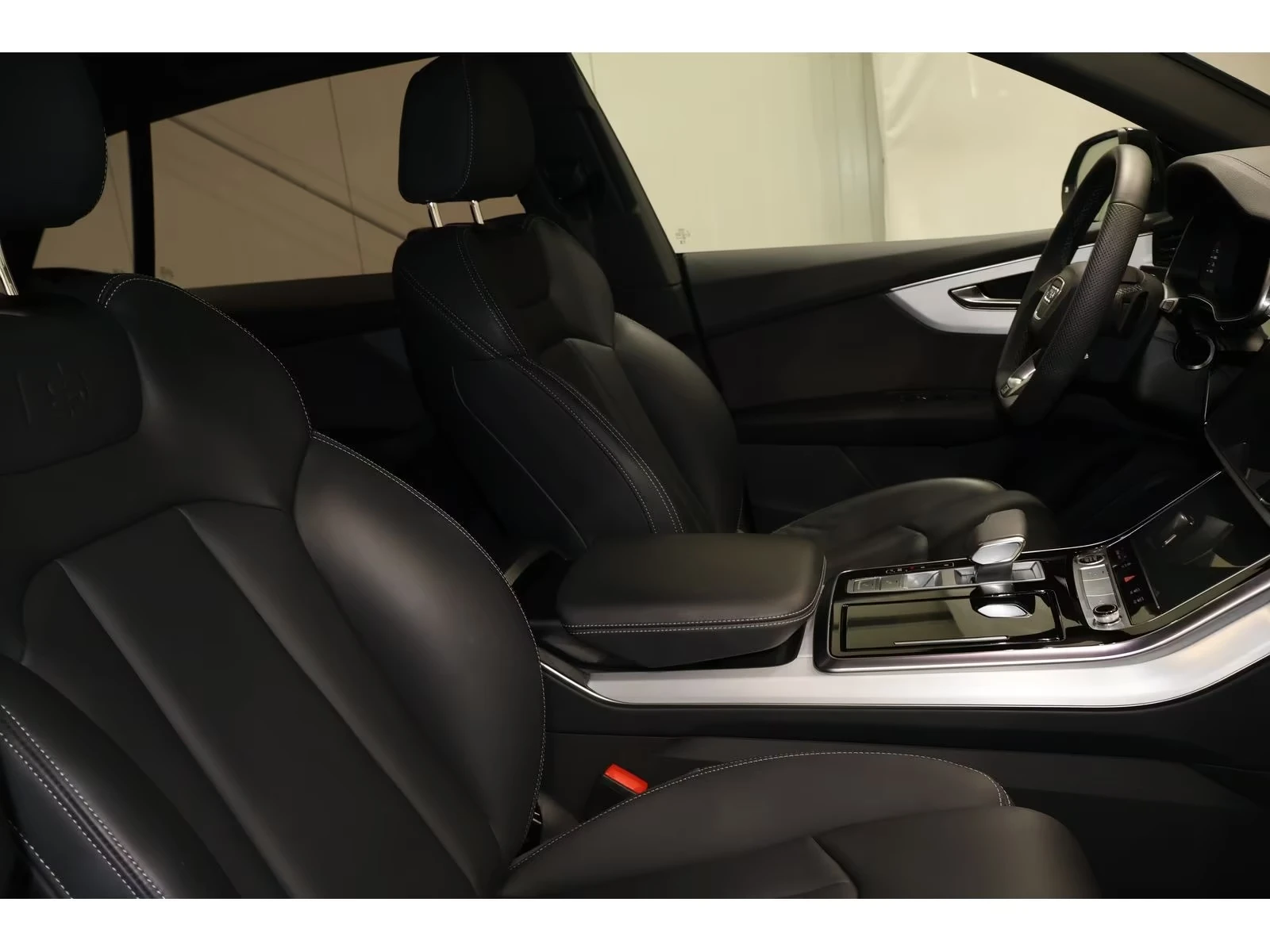 Audi Q8 50 TDI QUATTRO S-LINE BLACK-PAKET PANORAMA MATRIX , снимка 6 - Автомобили и джипове - 55270079