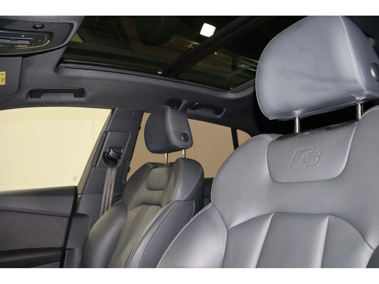 Audi Q8 50 TDI QUATTRO S-LINE BLACK-PAKET PANORAMA MATRIX , снимка 11 - Автомобили и джипове - 55270079