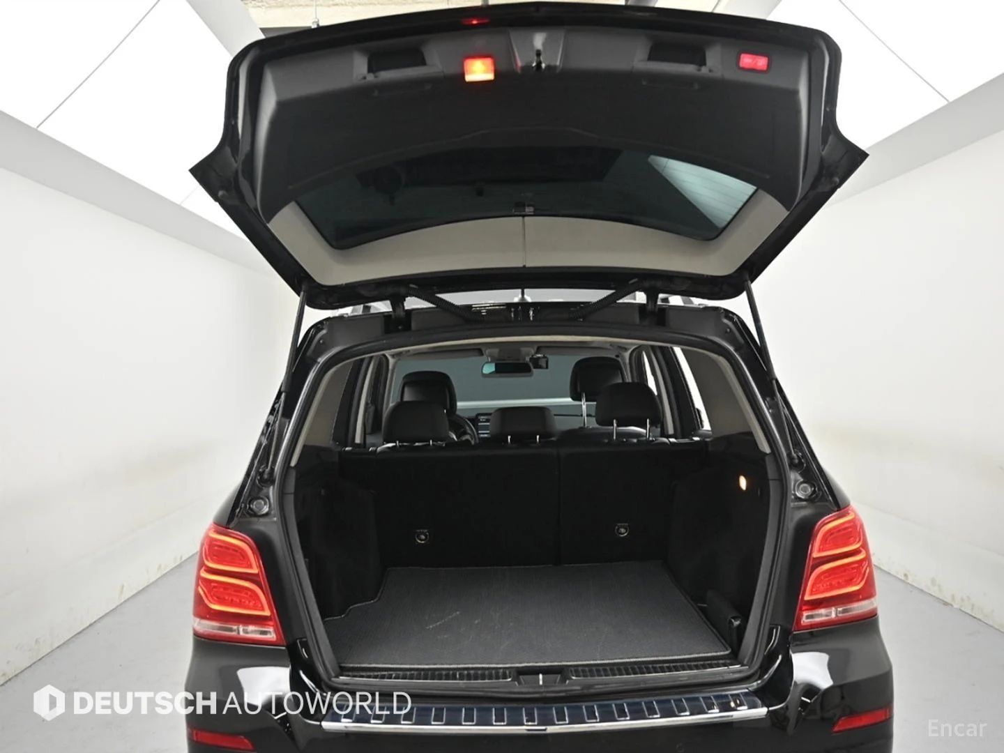 Mercedes-Benz GLK 220 CDI* КОЖА* НАВИ* ПАНО, снимка 17 - Автомобили и джипове - 55526270