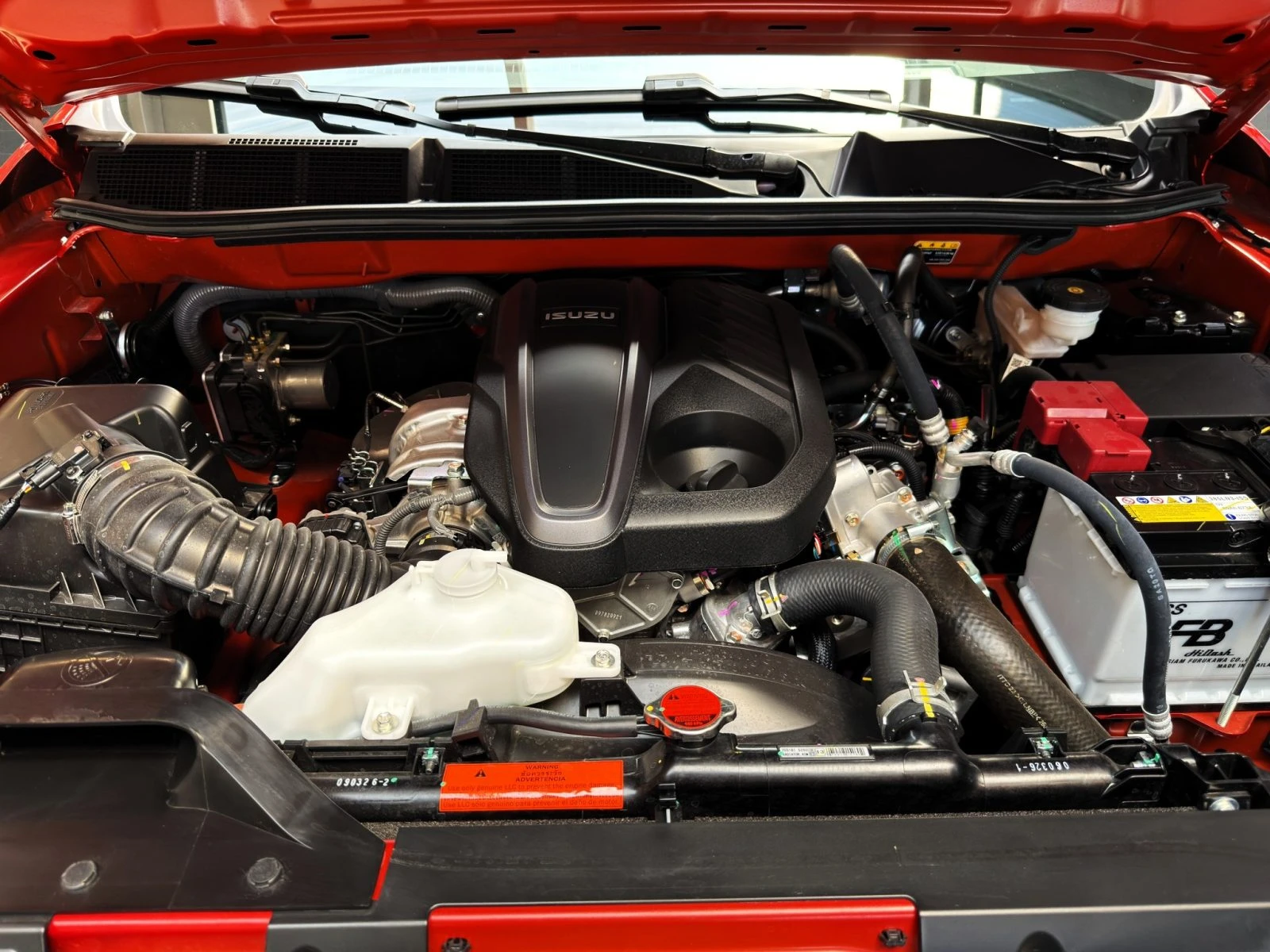 Isuzu D-max 2.2 Diesel 4x4 GRAVITY Лизинг Гаранция до 08.2036 , снимка 13 - Автомобили и джипове - 55939150