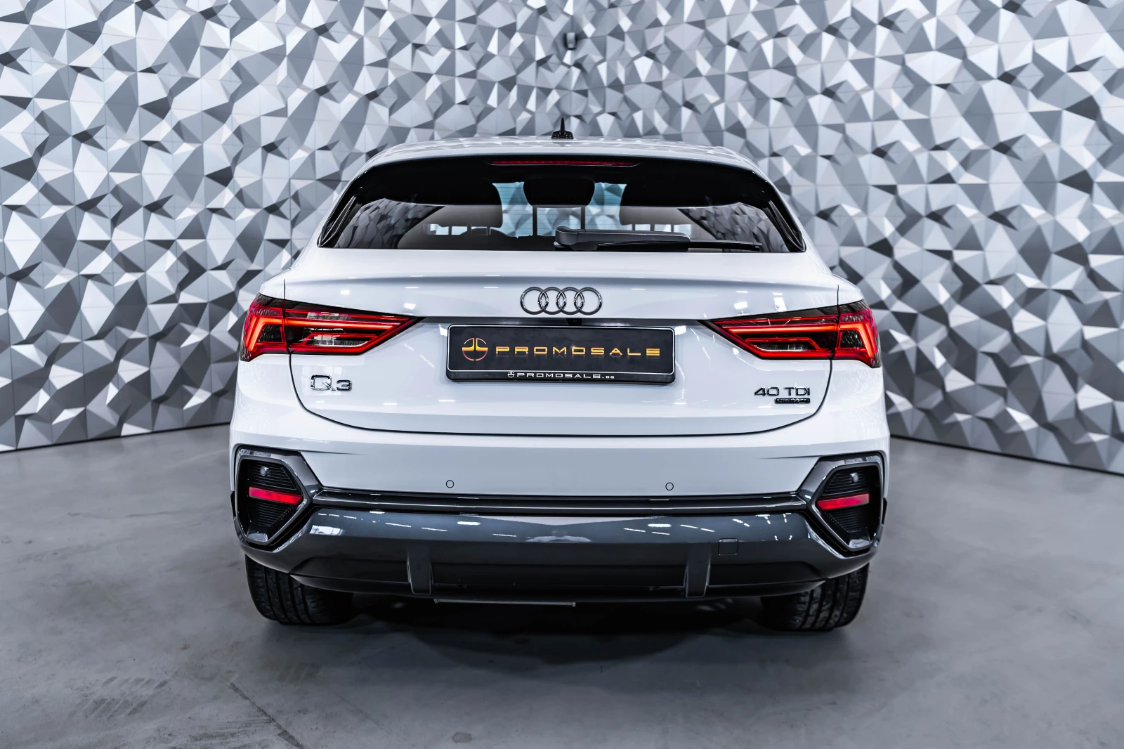 Audi Q3 Sportback 40 TDI Quattro* Matrix* Keyless* Camera, снимка 5 - Автомобили и джипове - 56214698