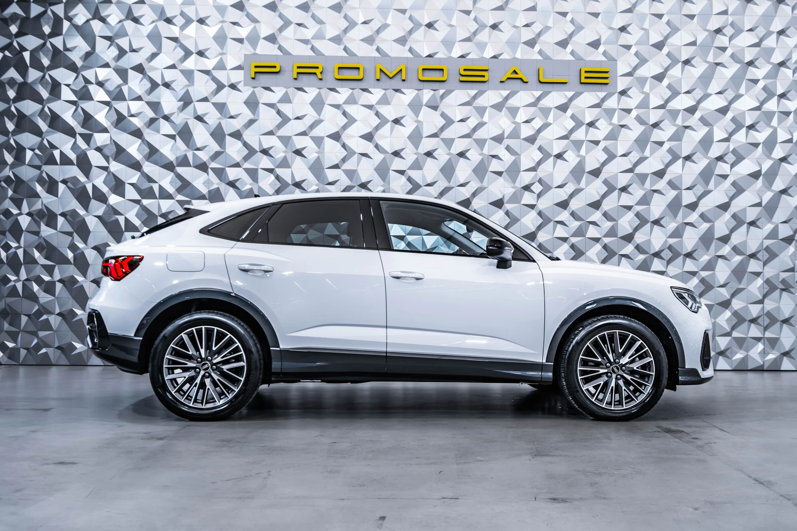 Audi Q3 Sportback 40 TDI Quattro* Matrix* Keyless* Camera, снимка 6 - Автомобили и джипове - 56214698