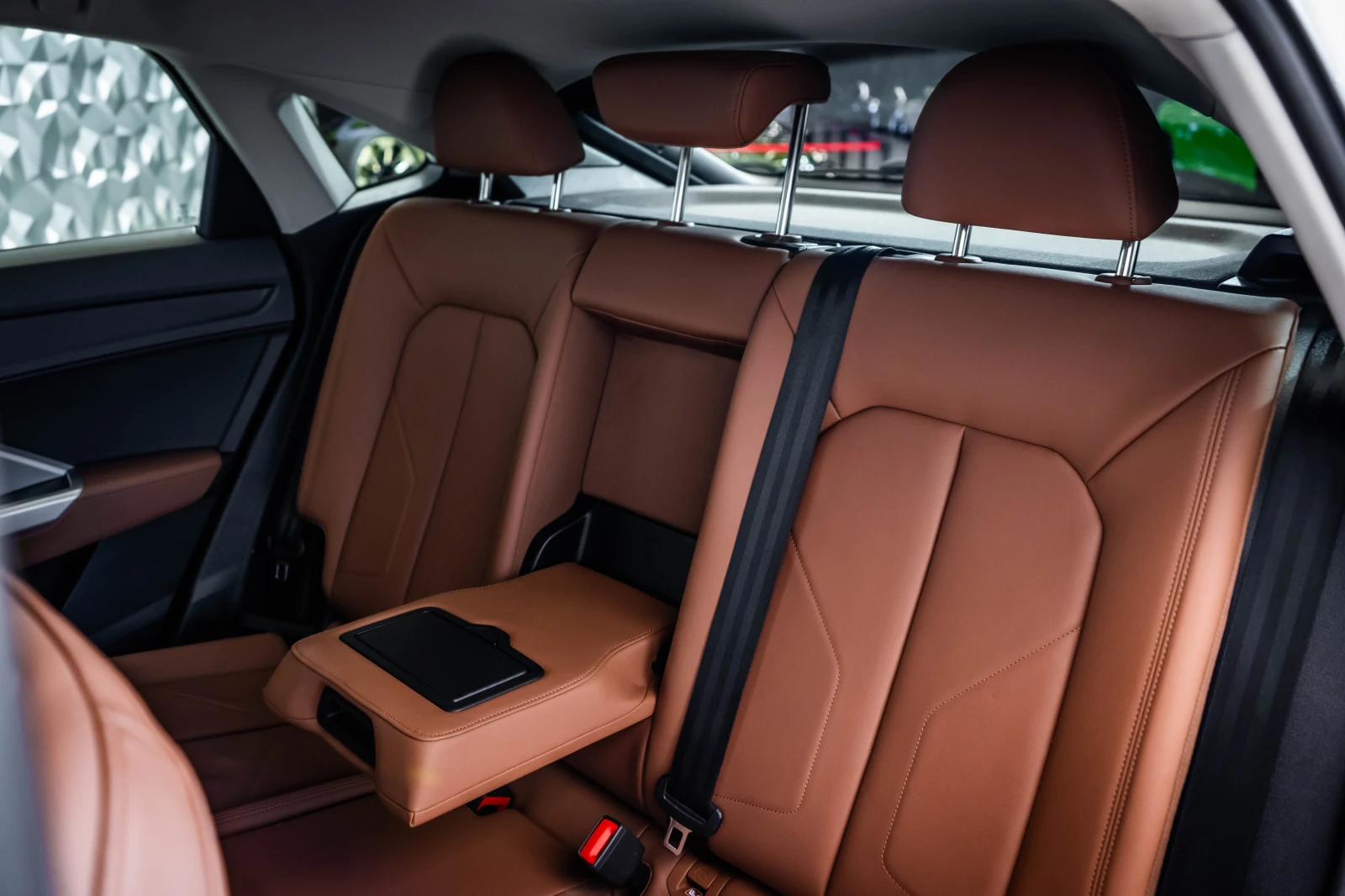 Audi Q3 Sportback 40 TDI Quattro* Matrix* Keyless* Camera, снимка 16 - Автомобили и джипове - 56214698