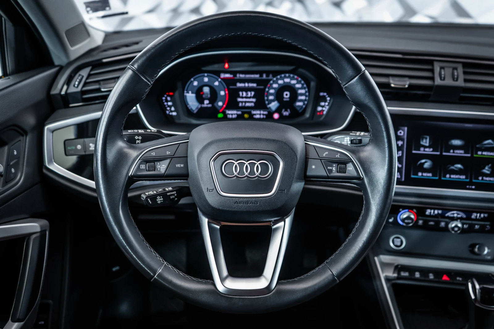 Audi Q3 Sportback 40 TDI Quattro* Matrix* Keyless* Camera, снимка 10 - Автомобили и джипове - 56214698
