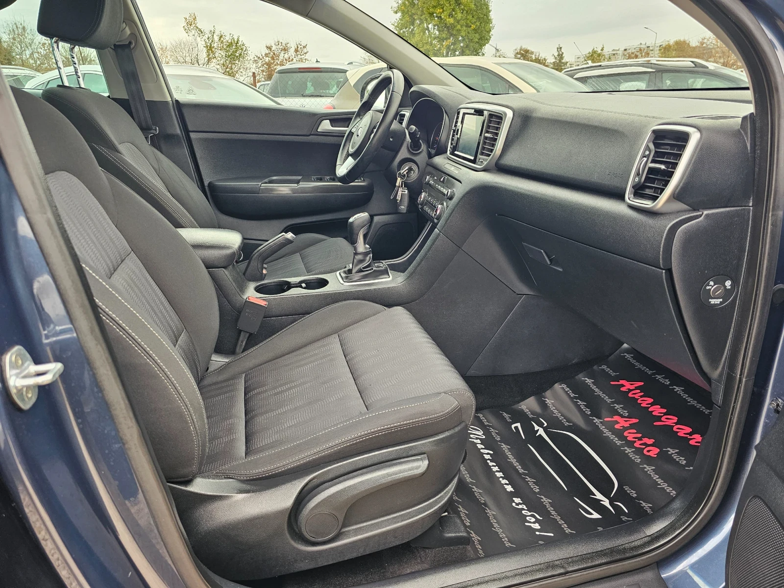 Kia Sportage 1.6CRDI, 116к.с., снимка 9 - Автомобили и джипове - 56747419
